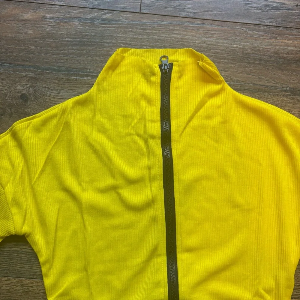 Yellow Women's Skirt Set - Picture 3 of 5